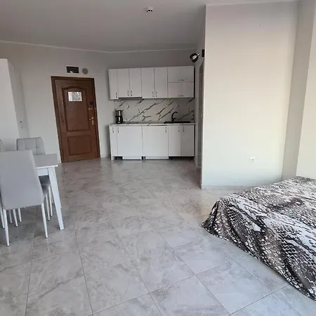 Апартхотел Lux In 4 Star