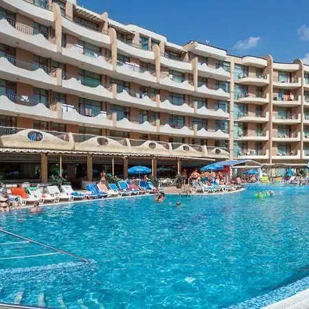 Lux In 4 Star Апартхотел