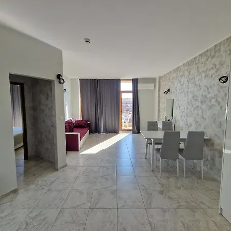 Lux In 4 Star شقة فندقية